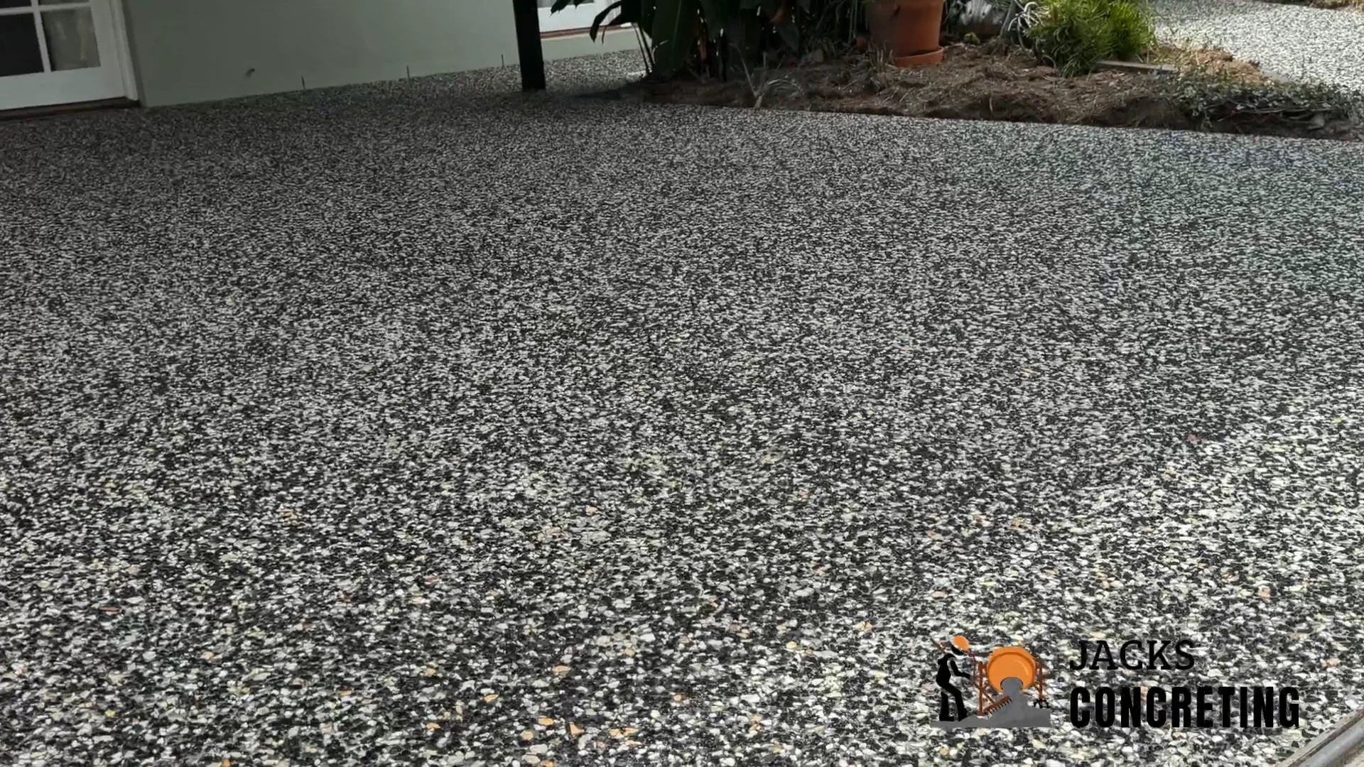Professional exposed aggregate driveway